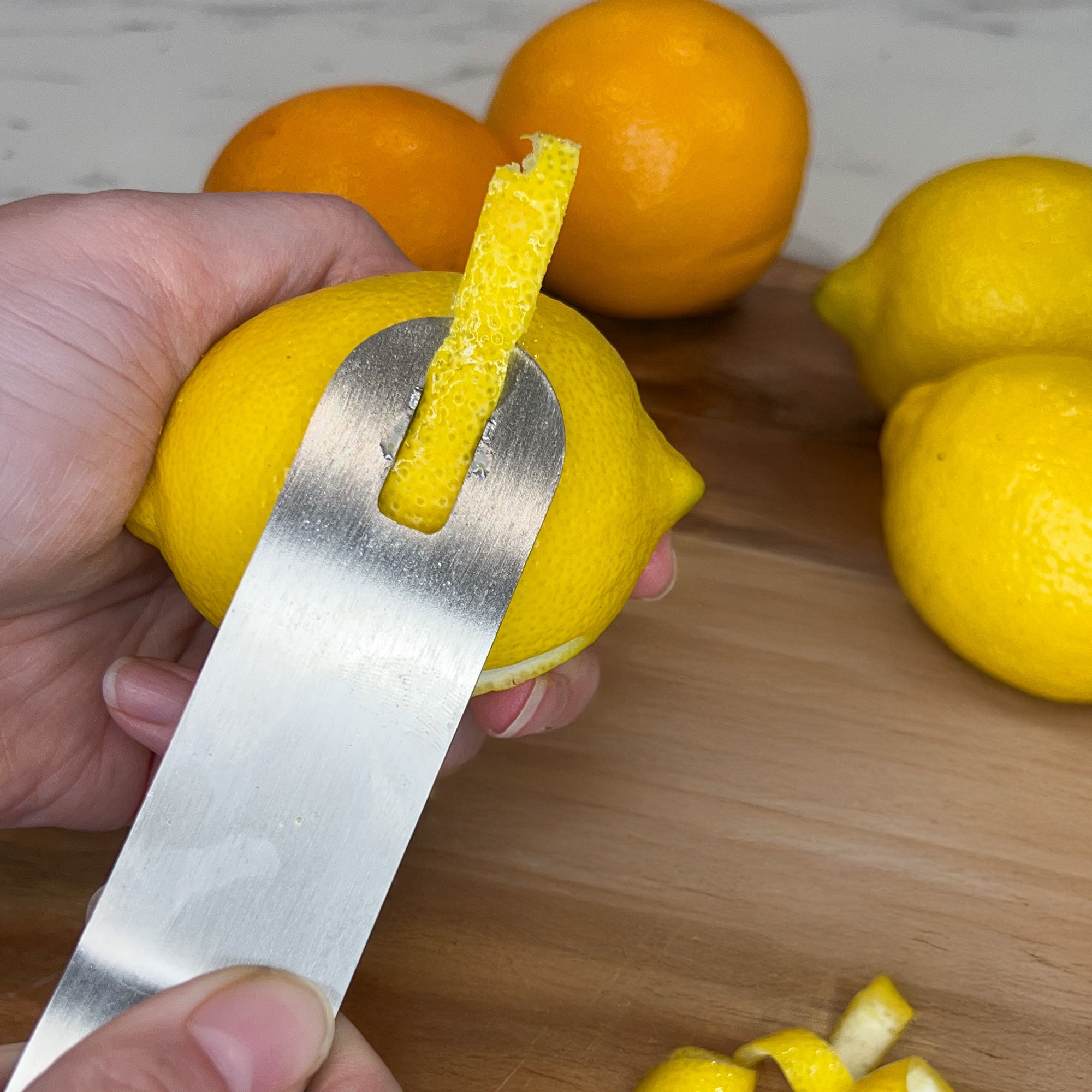 5-Piece Cocktail Bar Tool Set with Storage Block – Citrus Zester, Peeler & Knife