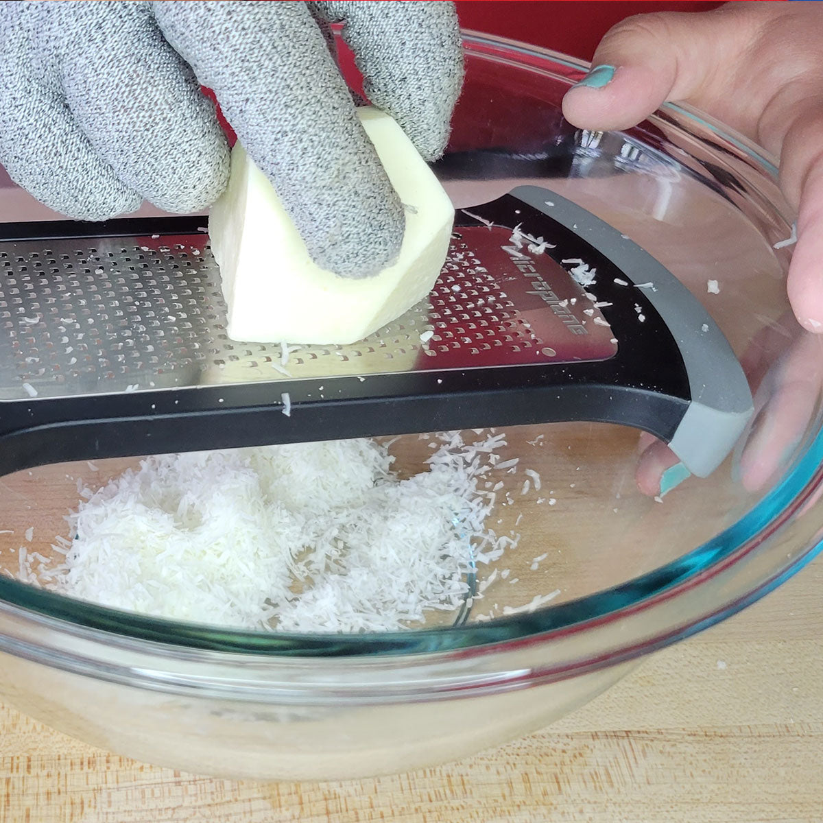 Mixing Bowl Grater Fine Grater for Zesting & Spicing - Black and Grey