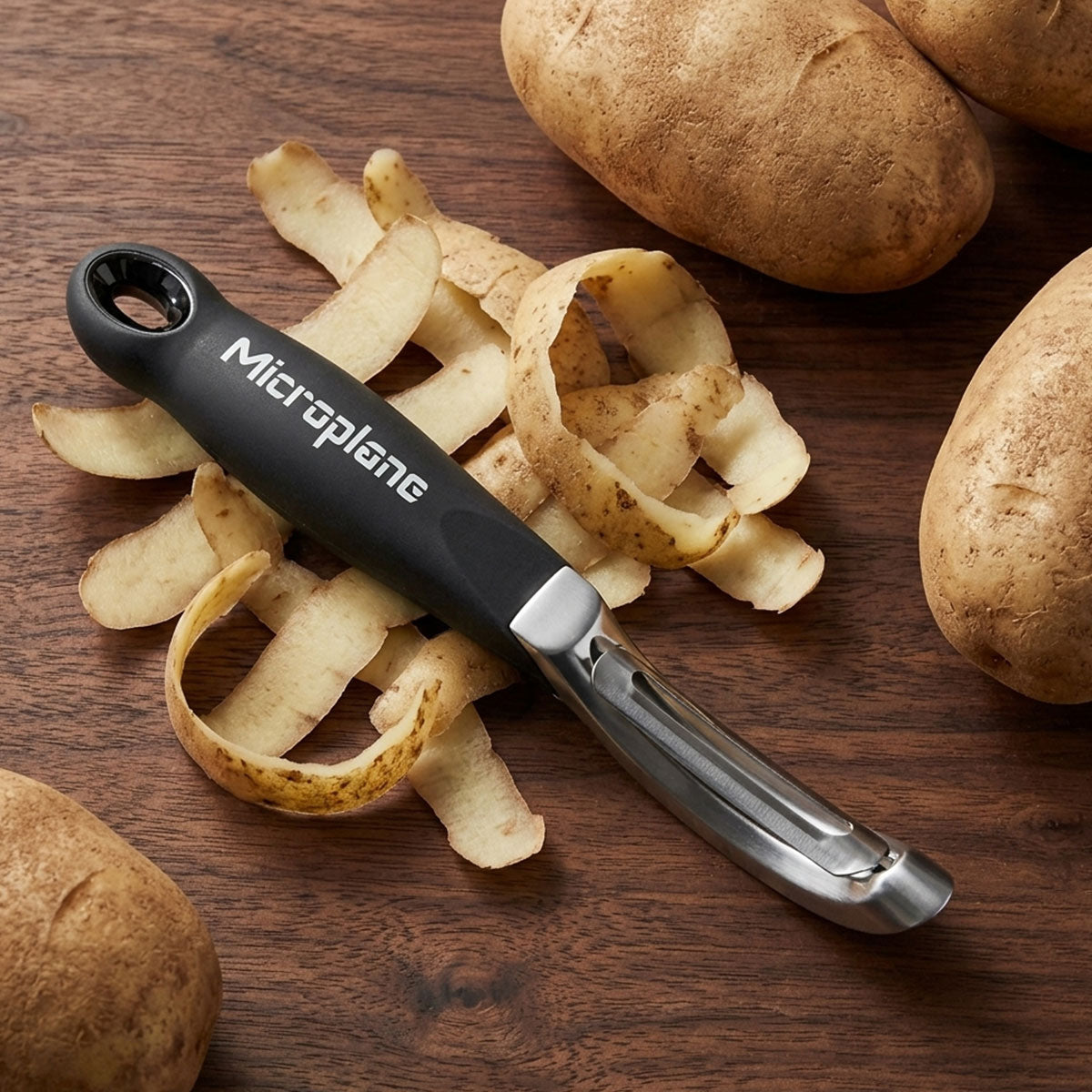 Microplane Swivel Peeler with Potato