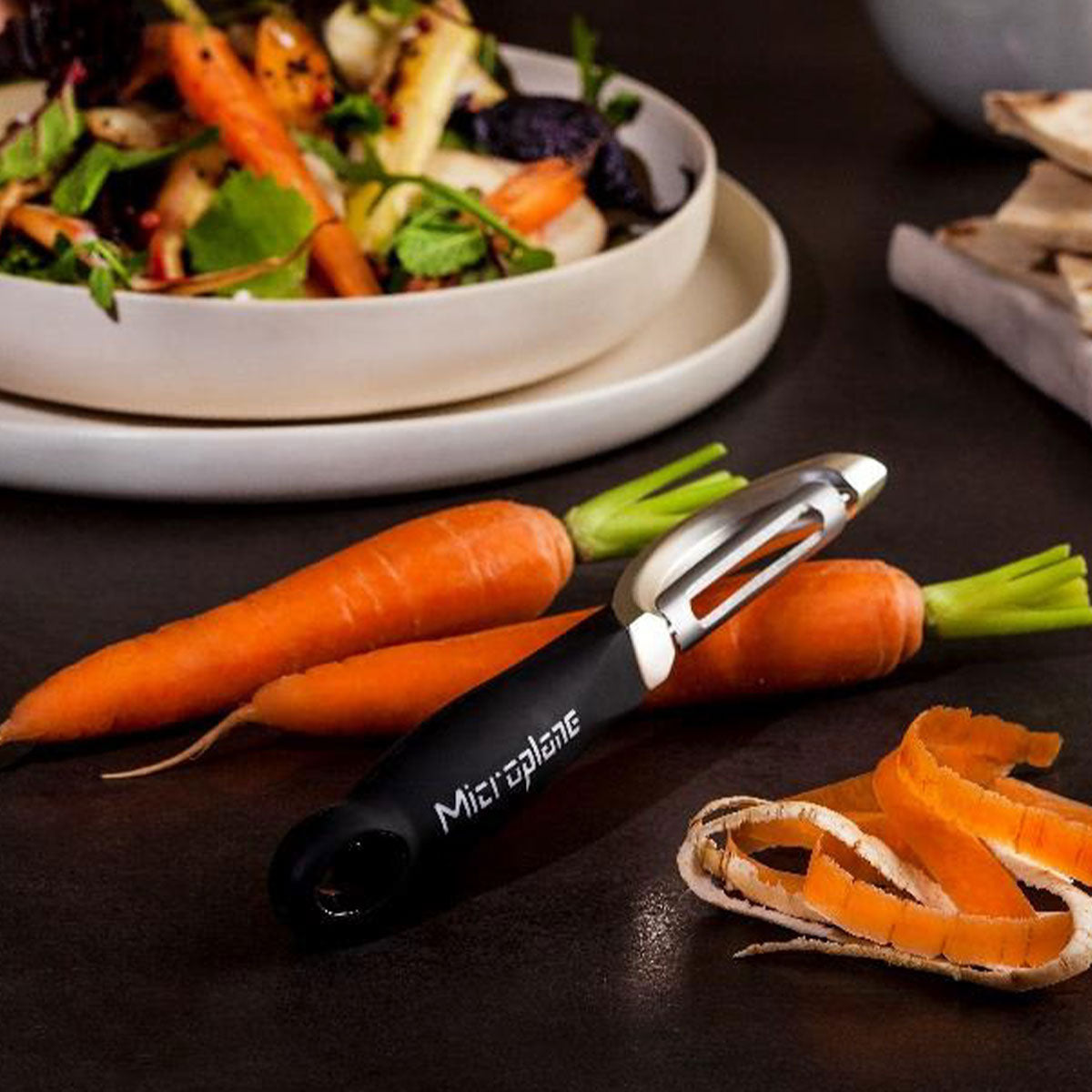 Professional Swivel Vegetable and Potato Peeler